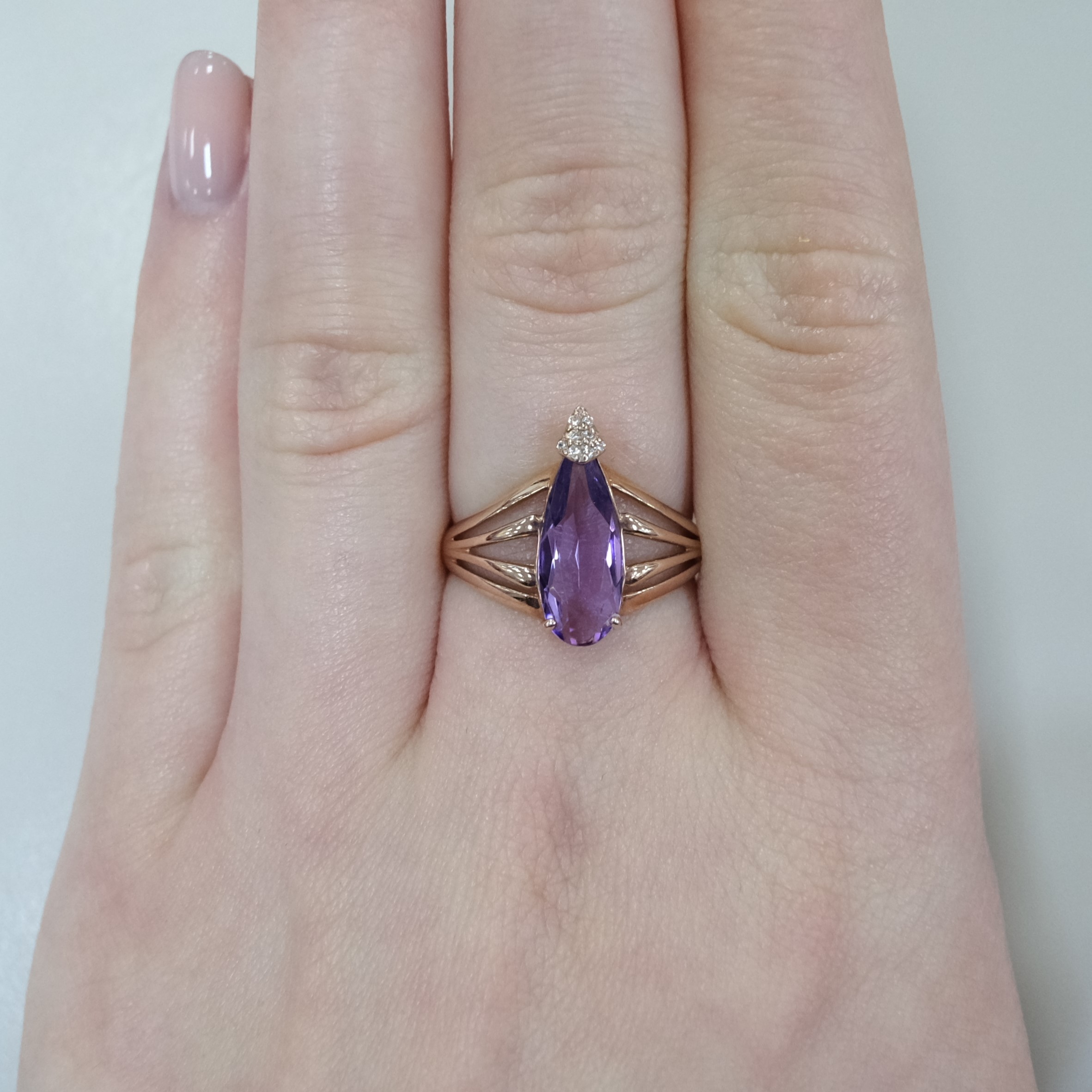 Серебряное кольцо с аметистом